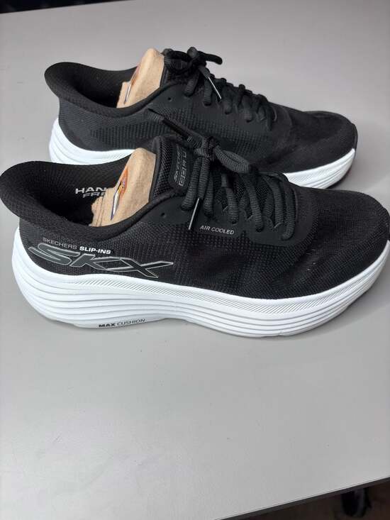Skechers Shoes - Skechers Slip-ins: Max Cushioning Endeavour - Hallandale Athletic Sneakers